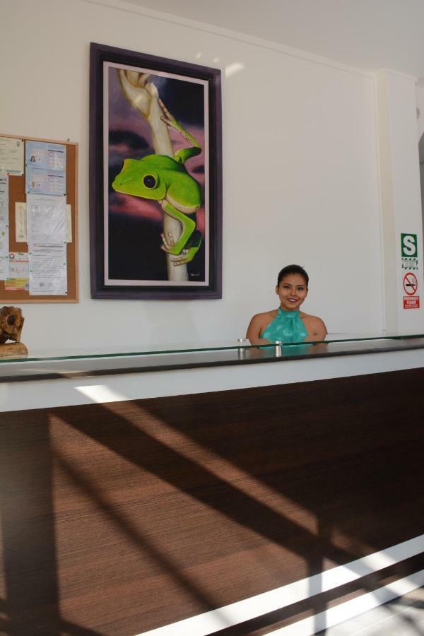 Hostal Casa Blanca Tarapoto Luaran gambar